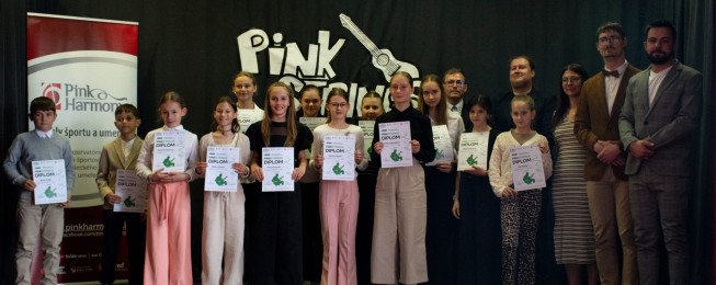 PINKSTRINGS 16.05.2025